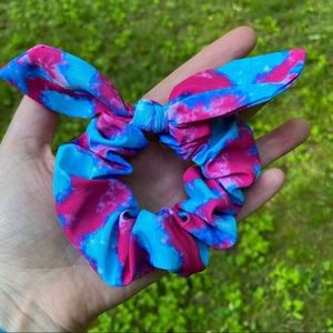 Summer Lovin’ Tie Dye Hand Tied Knotted Bow Scrunchie